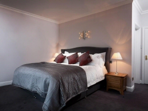 Finished bedroom decorated as part of a hotel refurbishment project near Kendal Photo - Finished bedroom decorated as part of a hotel refurbishment project near Kendal